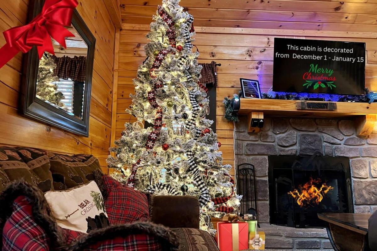 Ryes And Shine Bootlegger'S Cabin! Hot Tub* Pool* Arcade* Billiards *Ev * Pet Friendly Севьервилл Экстерьер фото