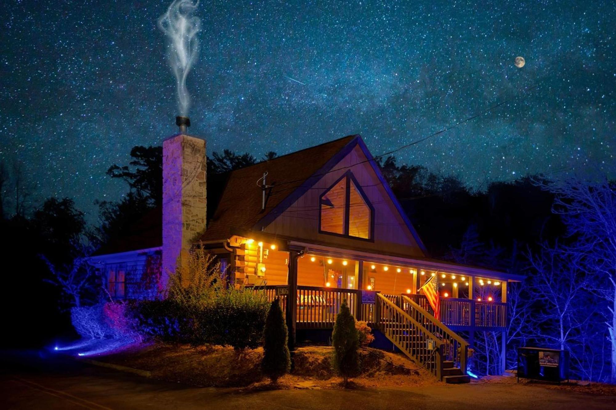 Ryes And Shine Bootlegger'S Cabin! Hot Tub* Pool* Arcade* Billiards *Ev * Pet Friendly Севьервилл Экстерьер фото